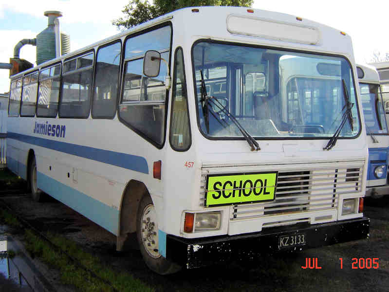 Tranzit Bedford NFM 457