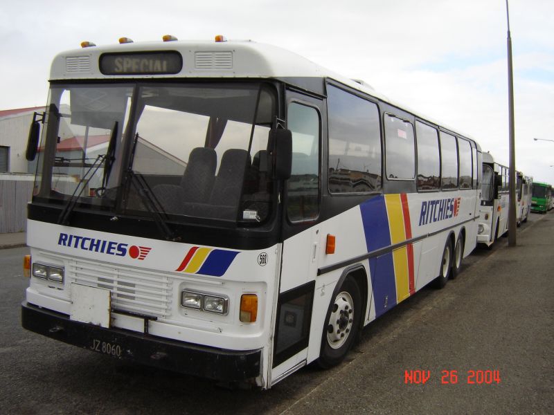 Ritchies 560 Hino BG100