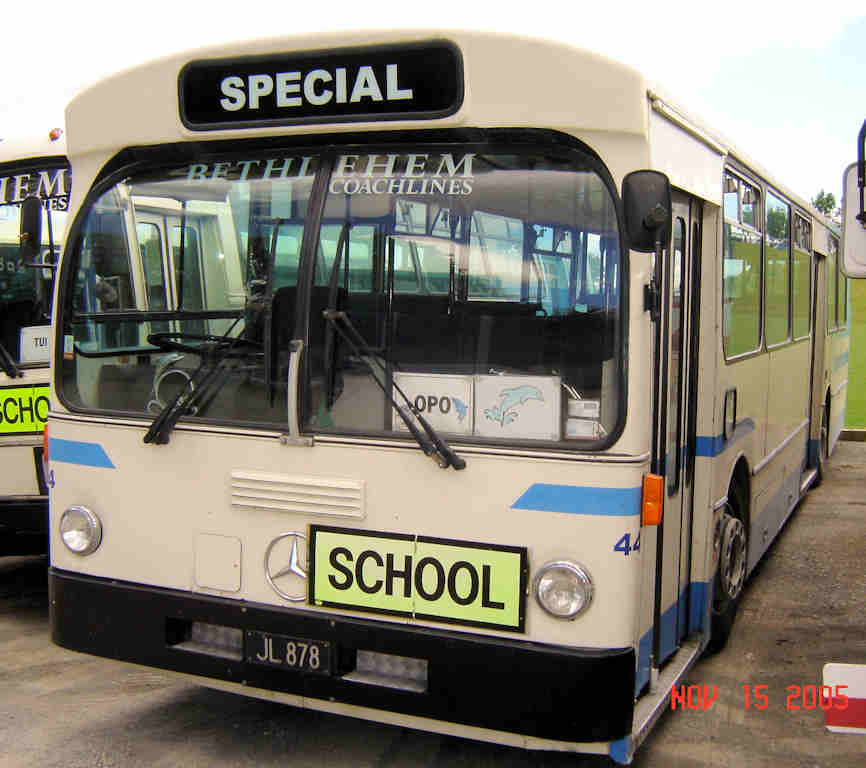 Bethlehem Coachlines 44 MB0305