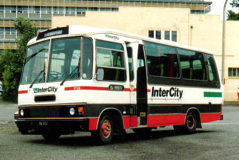 Bedford VAS InterCity 5738